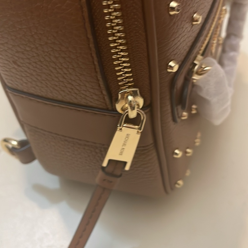 Michael Kors Elliot Extra Small Leather Convertible Messenger Backpack NWT! - Picture 9 of 10